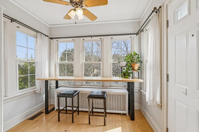 1220 N Oak Park Avenue, Oak Park, IL 60302