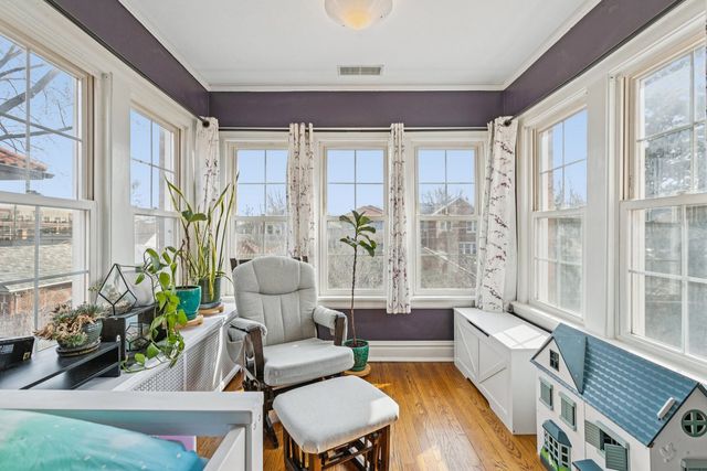 1220 N Oak Park Avenue, Oak Park, IL 60302