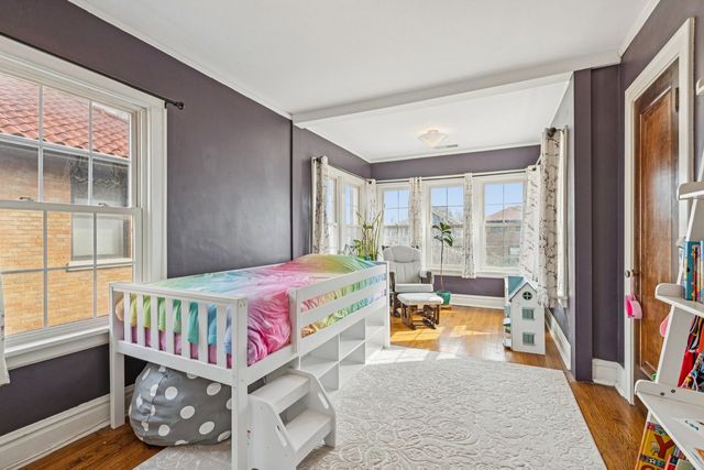 1220 N Oak Park Avenue, Oak Park, IL 60302