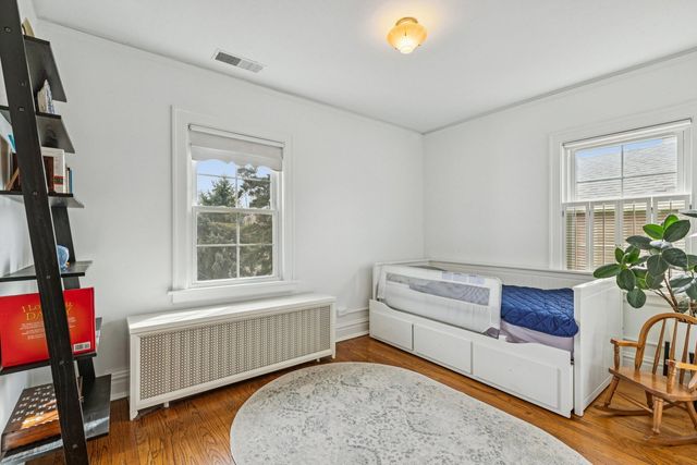 1220 N Oak Park Avenue, Oak Park, IL 60302