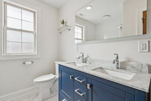 1220 N Oak Park Avenue, Oak Park, IL 60302