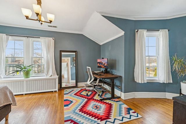 1220 N Oak Park Avenue, Oak Park, IL 60302