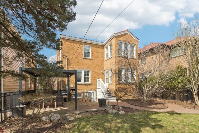 1220 N Oak Park Avenue, Oak Park, IL 60302