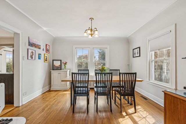 1220 N Oak Park Avenue, Oak Park, IL 60302