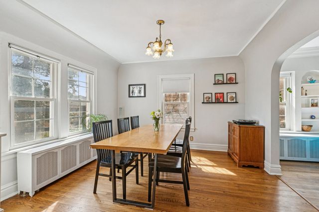 1220 N Oak Park Avenue, Oak Park, IL 60302