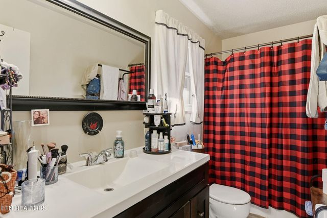 4510 NE Mockingbird Drive Drive, Knoxville, TN 37918