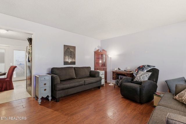 4510 NE Mockingbird Drive Drive, Knoxville, TN 37918