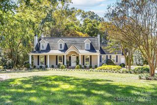2611 Forest Drive, Charlotte, NC 28211