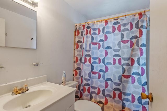 180 Tyngsboro Road 9C, Chelmsford, MA 01863