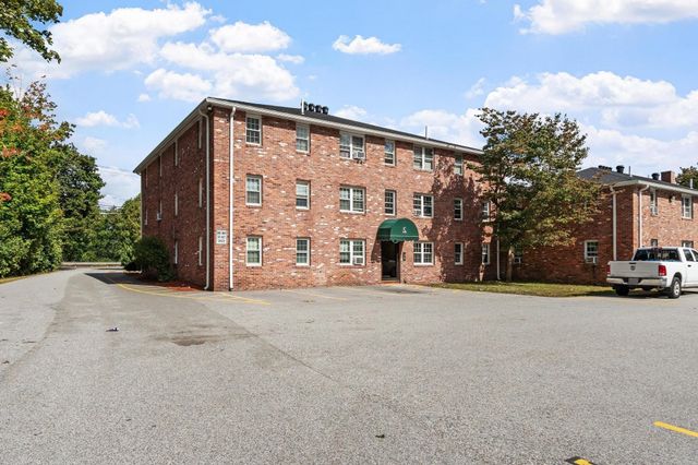 180 Tyngsboro Road 9C, Chelmsford, MA 01863