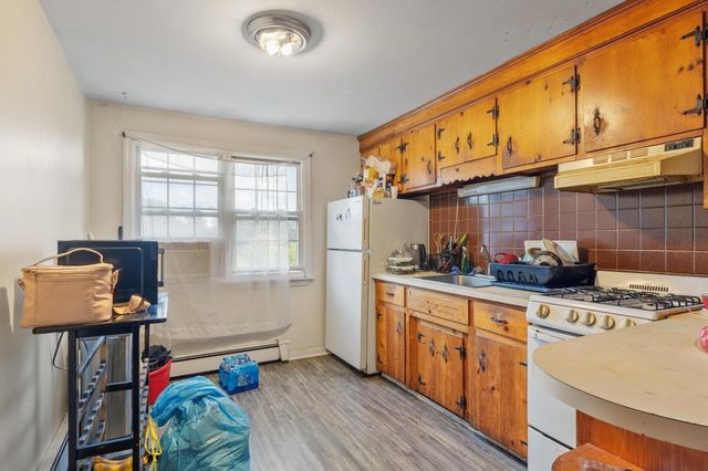 180 Tyngsboro Road 9C, Chelmsford, MA 01863