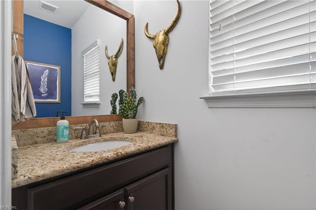 700 Angel Wing DR, Chesapeake, VA 23323