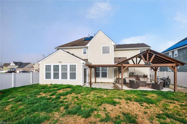 700 Angel Wing DR, Chesapeake, VA 23323