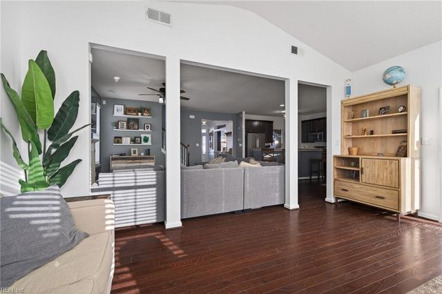 700 Angel Wing DR, Chesapeake, VA 23323