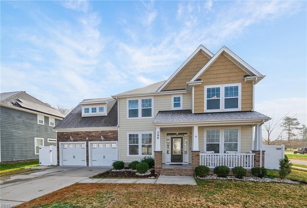 700 Angel Wing DR, Chesapeake, VA 23323