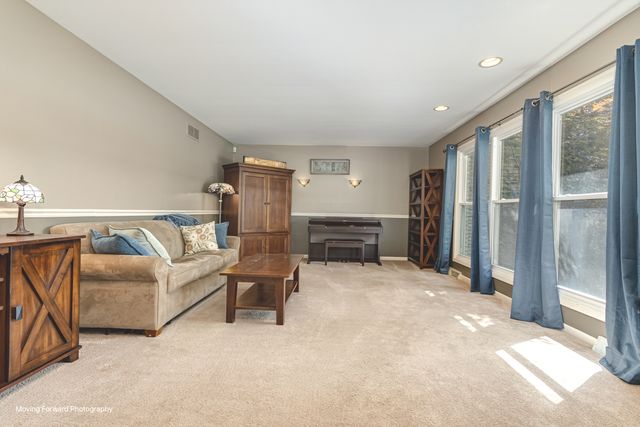 842 Winmoor Drive, Sleepy Hollow, IL 60118