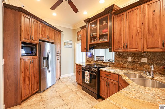 2311 Jefferson St, Paducah, KY 42001