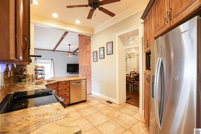 2311 Jefferson St, Paducah, KY 42001