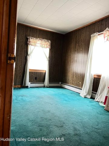 102 Washington Avenue, Coxsackie, NY 12051