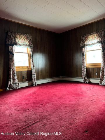 102 Washington Avenue, Coxsackie, NY 12051