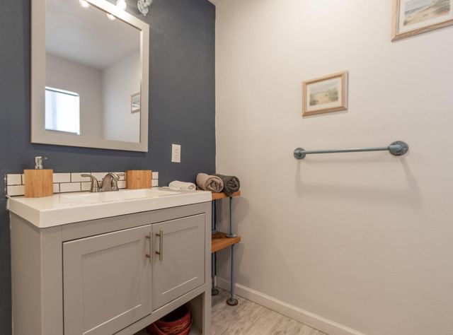 16619 Mansvelt Road, Jamaica Beach, TX 77554