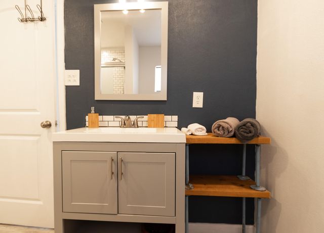 16619 Mansvelt Road, Jamaica Beach, TX 77554