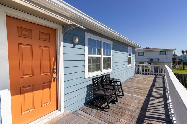 16619 Mansvelt Road, Jamaica Beach, TX 77554