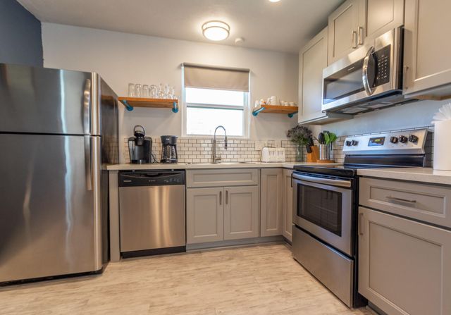 16619 Mansvelt Road, Jamaica Beach, TX 77554