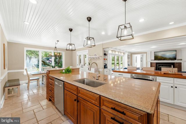 1700 OLD WELSH RD, Huntingdon Valley, PA 19006
