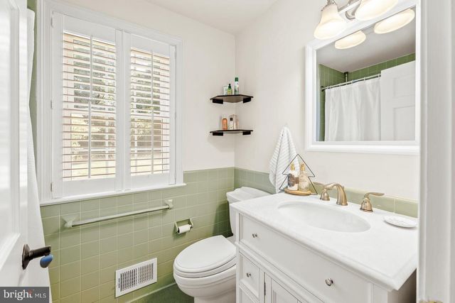 1700 OLD WELSH RD, Huntingdon Valley, PA 19006