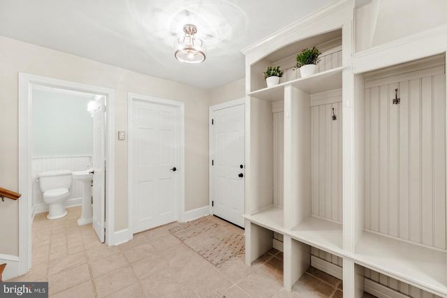1700 OLD WELSH RD, Huntingdon Valley, PA 19006