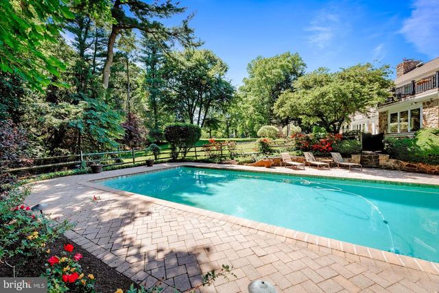 1700 OLD WELSH RD, Huntingdon Valley, PA 19006