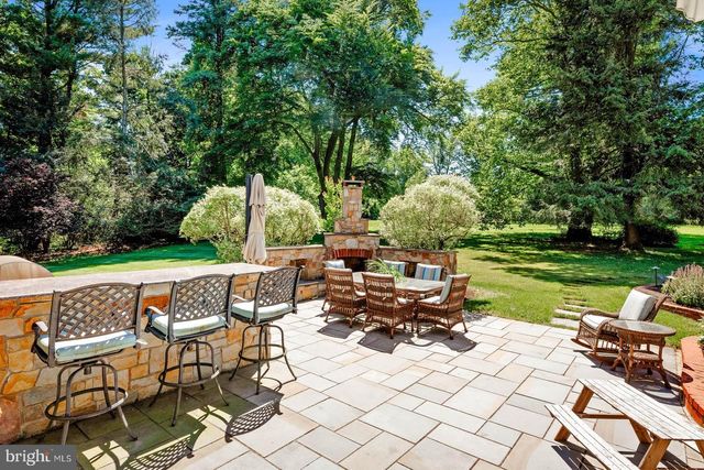 1700 OLD WELSH RD, Huntingdon Valley, PA 19006