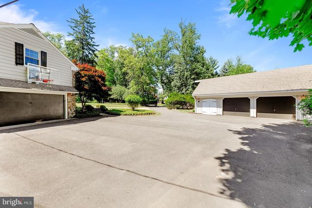 1700 OLD WELSH RD, Huntingdon Valley, PA 19006