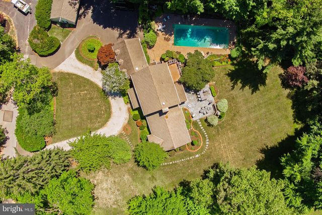 1700 OLD WELSH RD, Huntingdon Valley, PA 19006