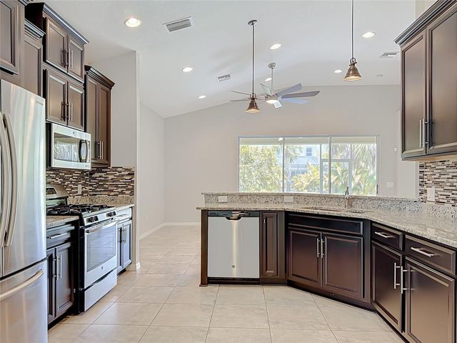 5766 MAYPOP CIR, Sarasota, FL 34238