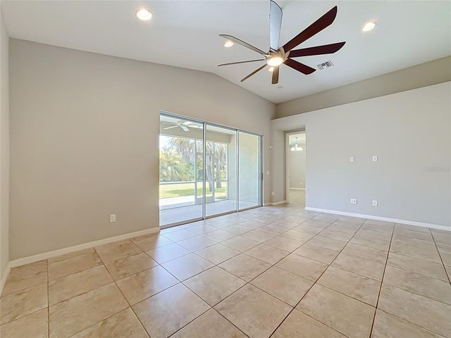 5766 MAYPOP CIR, Sarasota, FL 34238