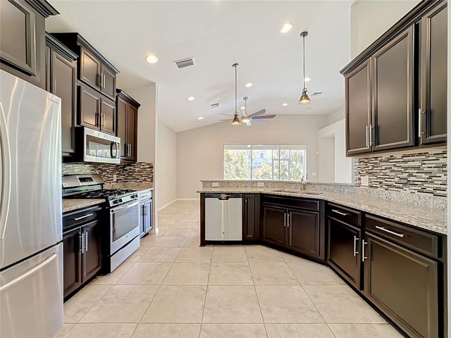 5766 MAYPOP CIR, Sarasota, FL 34238