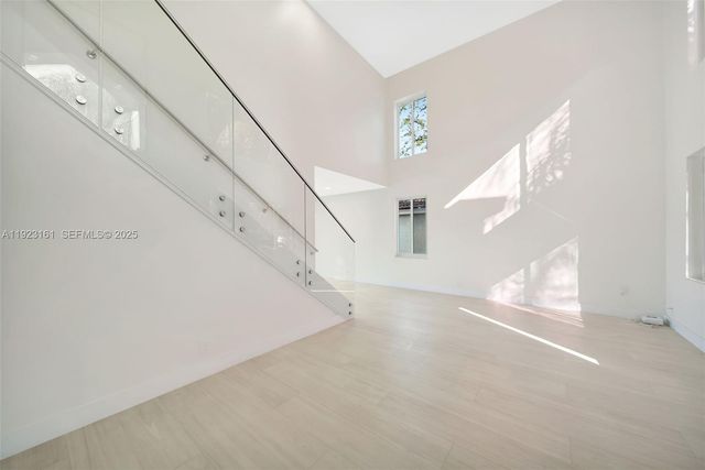 322 Lake Crest Ct, Weston, FL 33326