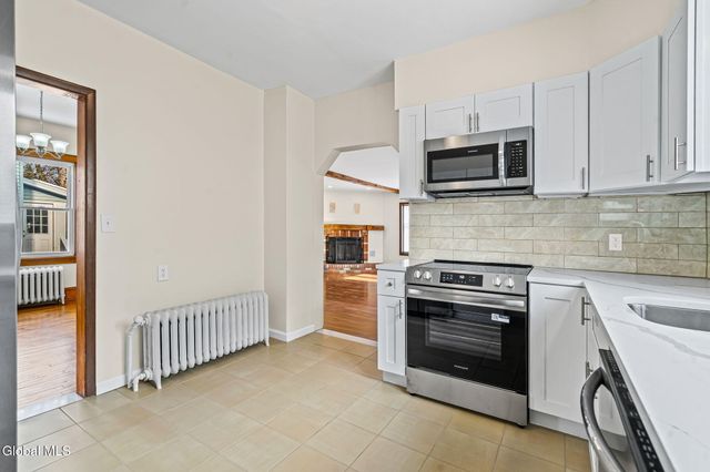 10 Wood Terrace, Albany, NY 12208