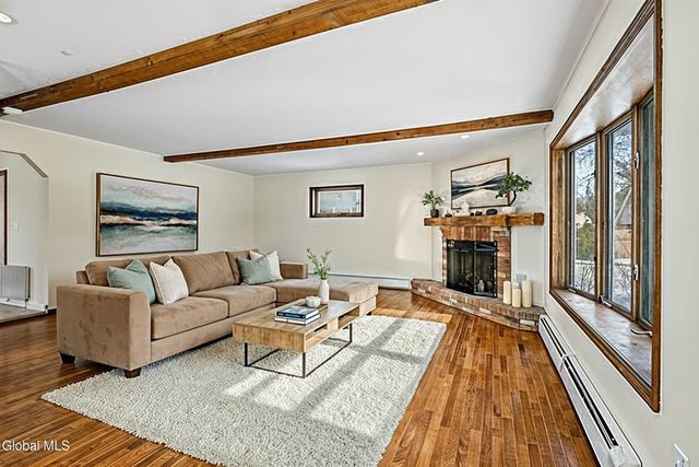 10 Wood Terrace, Albany, NY 12208