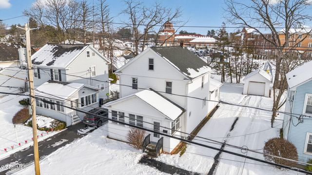 10 Wood Terrace, Albany, NY 12208