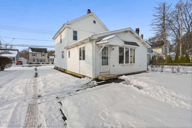 10 Wood Terrace, Albany, NY 12208