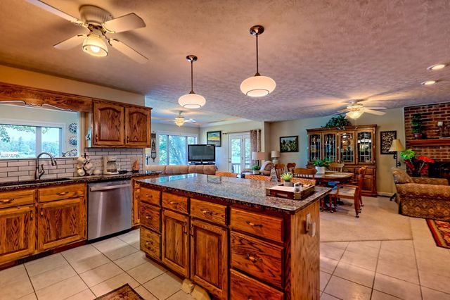 372 Piney Point Road, Blairsville, GA 30512