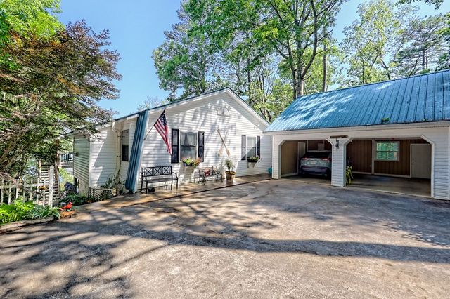 372 Piney Point Road, Blairsville, GA 30512