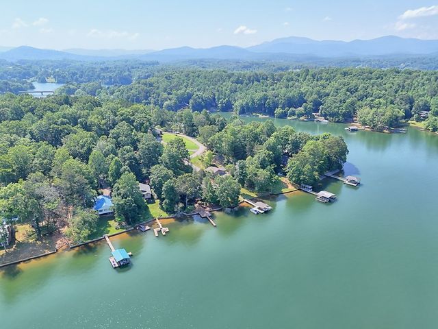 372 Piney Point Road, Blairsville, GA 30512