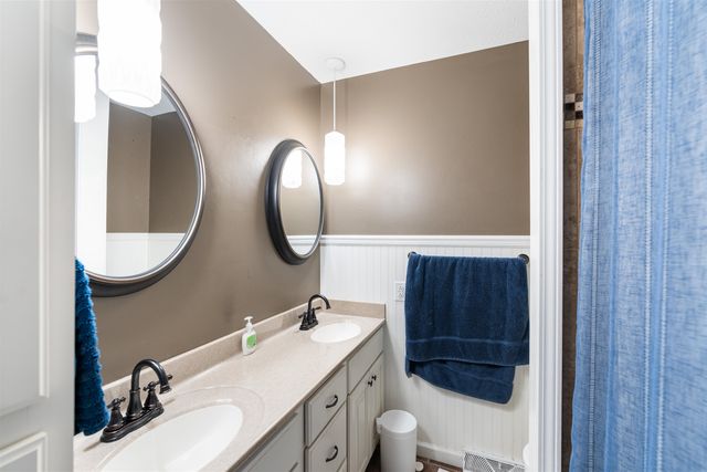 211 Millview Rd, Salina, KS 67401