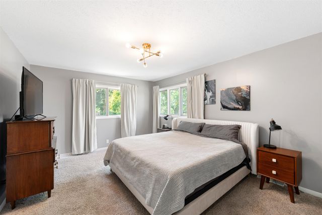 211 Millview Rd, Salina, KS 67401