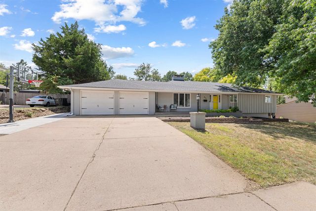 211 Millview Rd, Salina, KS 67401