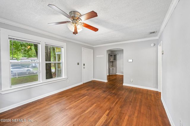 3513 COLLEGE Street, Jacksonville, FL 32205